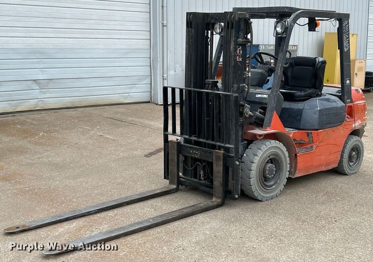 2005 Toyota  7FGU25 forklift - EK4432