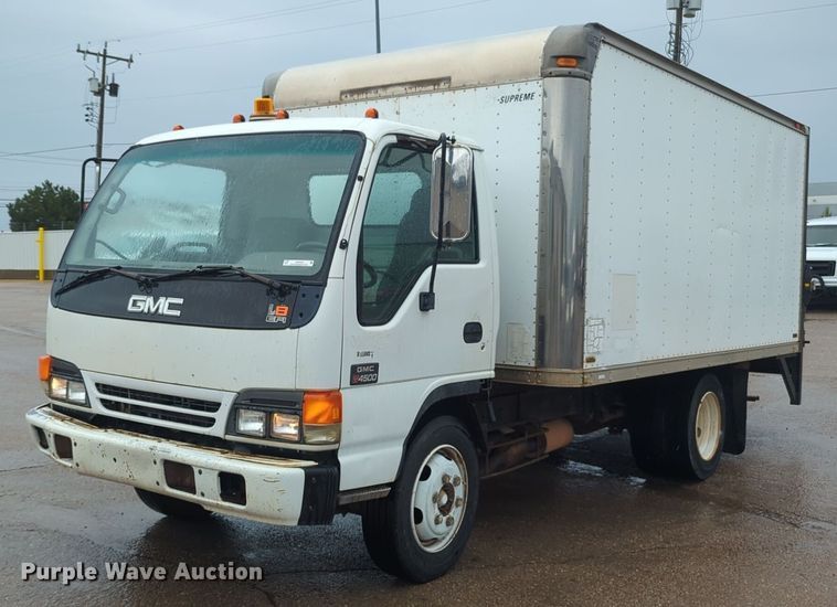 1998 GMC W4500 box truck - NZ9549