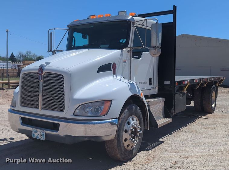 2016 Kenworth T270 dump flatbed truck - NZ9559