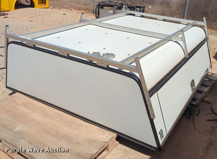 Leer pickup truck bed topper - NZ9597