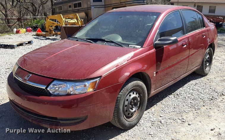 2004 Saturn  Ion  - OF9673