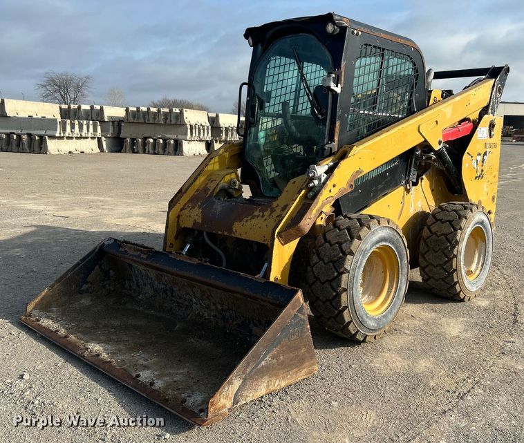 Caterpillar 272 Skid Steer Loader For Sale | Purple Wave Auction