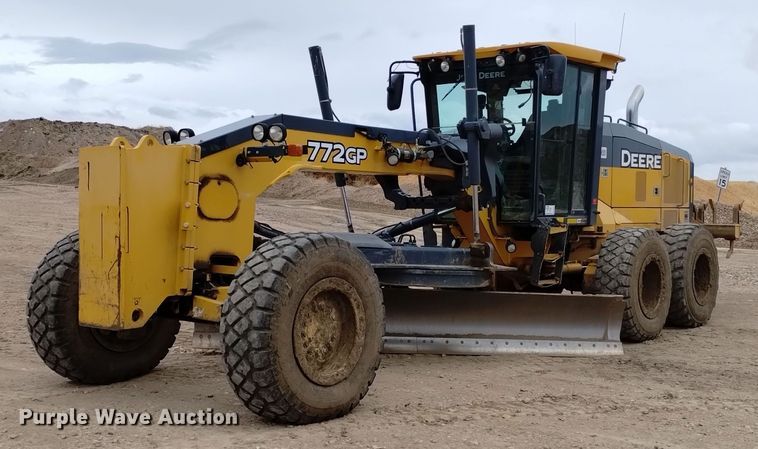 2015 John Deere 772G motor grader - DQ6047