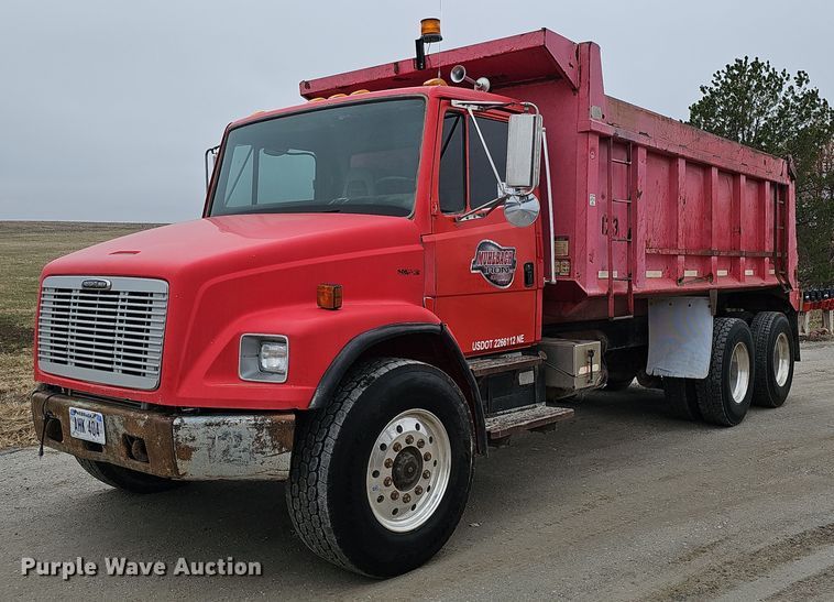 1999 Freightliner FL80 dump truck - DQ8639