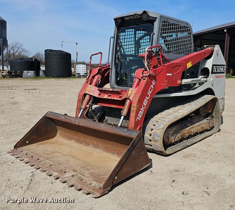 2017 Takeuchi TL12R2 tracked skid steer loader - EJ6217