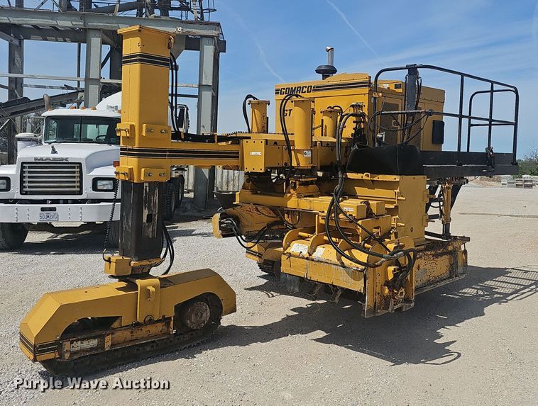 1999 Gomaco  GT3200 curb machine - EJ6260