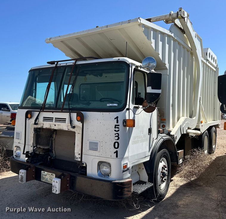 2016 Autocar Xpeditor refuse truck - IB9388