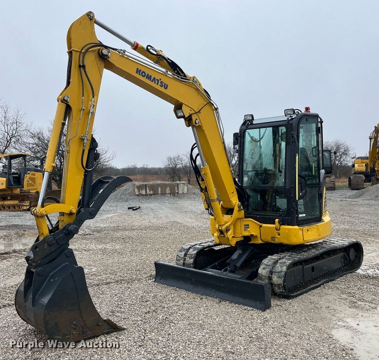 2019 Komatsu PC55MR-5MO mini excavator - LD9383