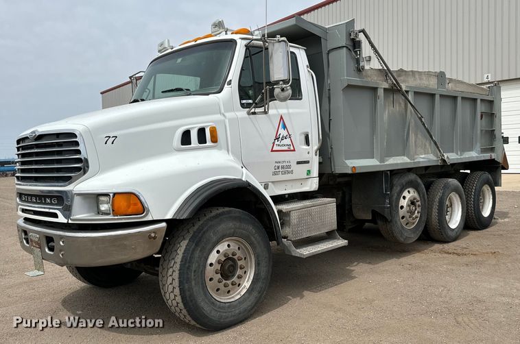 2007 Sterling L8500 dump truck - NH9120