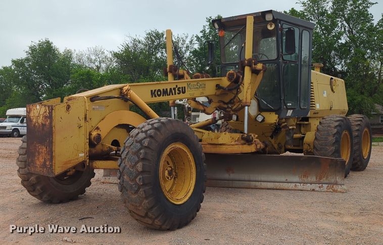 1995 Komatsu GD650A-2 motor grader - NZ9563