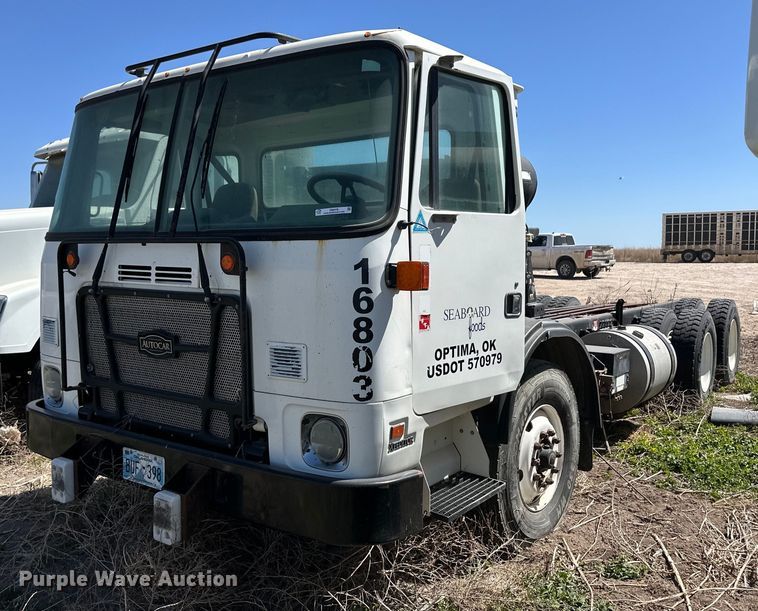 2017 AutoCar  Xpeditor truck cab and chassis - OI9476