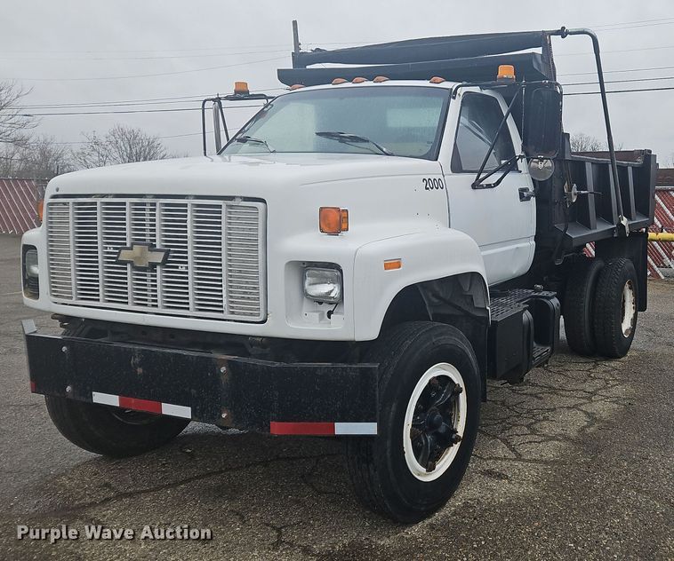1991 Chevrolet  6500 dump truck - OK9838