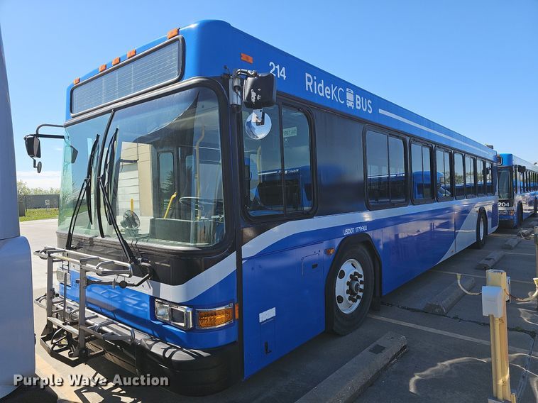 2007 Gillig  G27D102N4 transit bus - DM1614