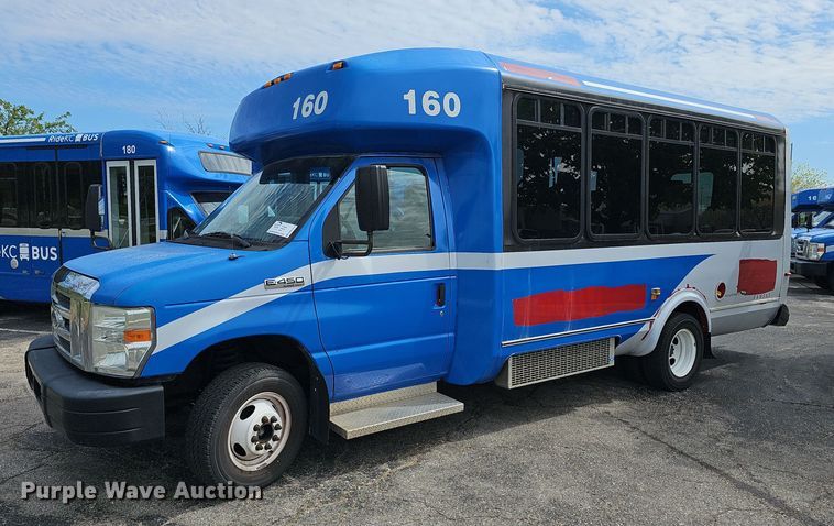 2014 Eldorado National Aerotech Ford 220 shuttle bus - DM1650