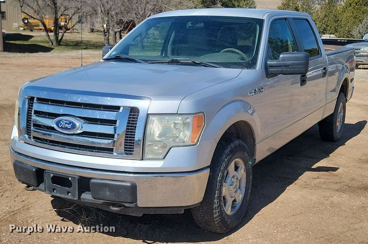 2010 Ford  F150 XLT SuperCrew pickup truck - DP3509