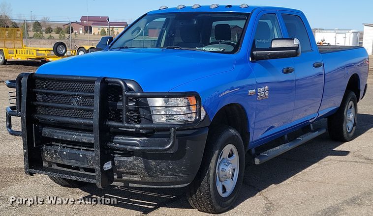 2017 Dodge  Ram 3500HD Crew Cab pickup truck - DP5665