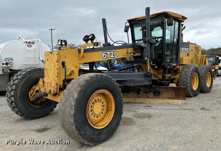 2005 John Deere 672D motor grader - EJ0399