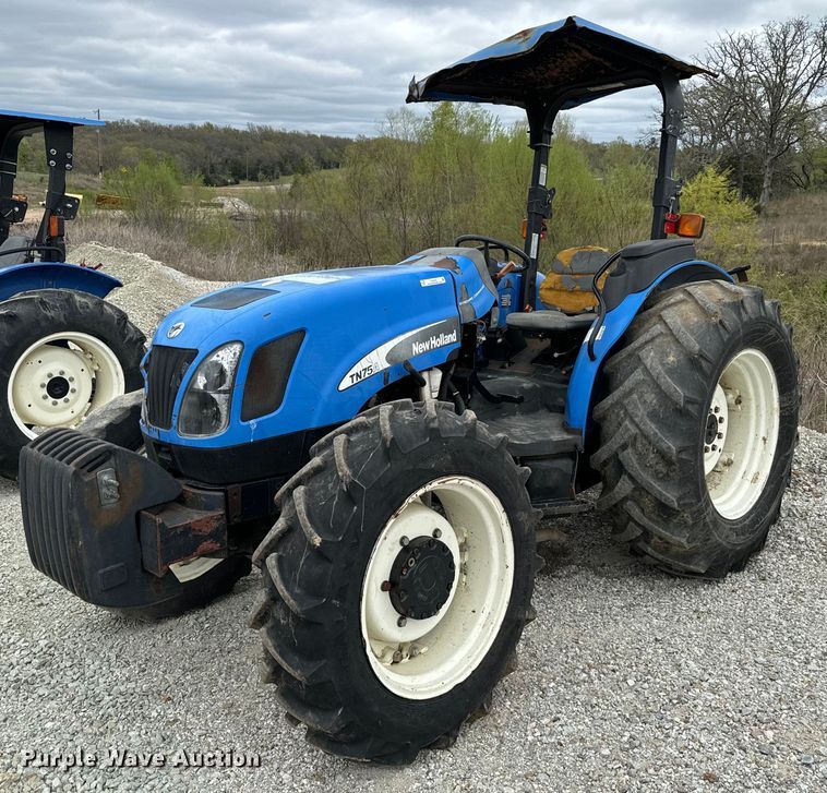 2006 New Holland TN75A MFWD tractor - EJ0403