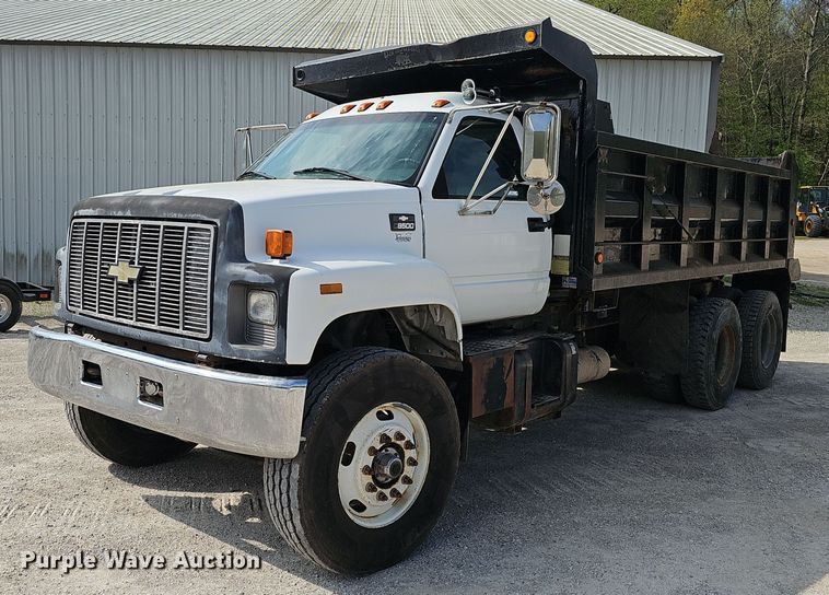 2002 Chevrolet C8500 dump truck - EJ6309