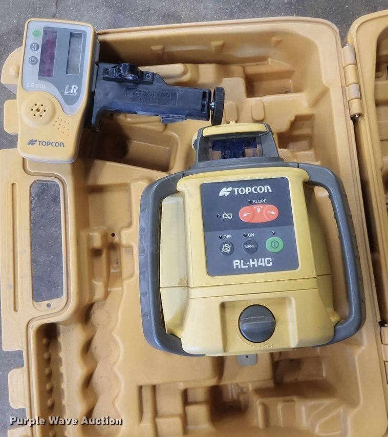 Surveying equipment  - EJ7937
