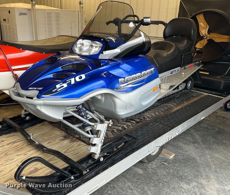 2007 Arctic Cat Bearcat 570 snowmobile - MO9234