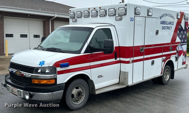 2015 Chevrolet Express 4500 ambulance - ND9204