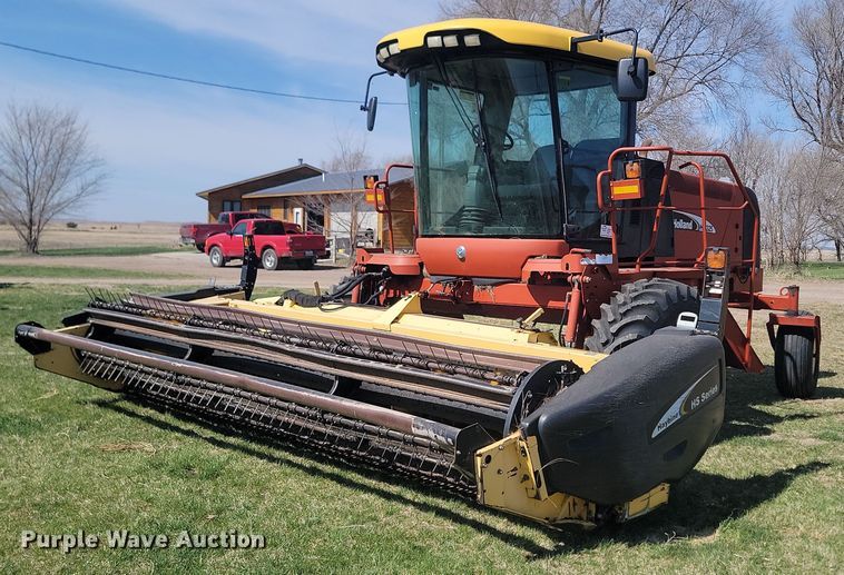 2005 New Holland  HW325 swather / windrower - DP3526