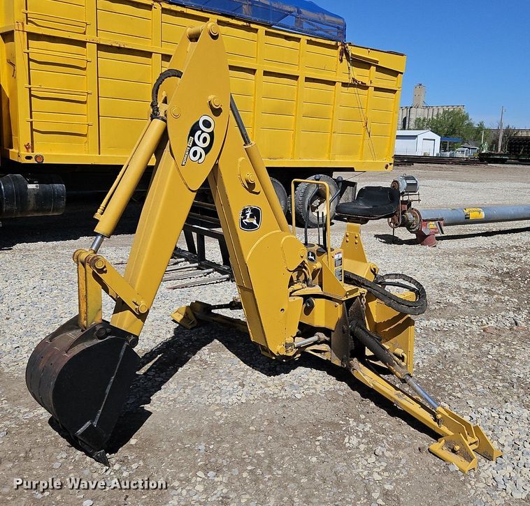 John Deere Worksite Pro 960 skid steer backhoe - EH5456