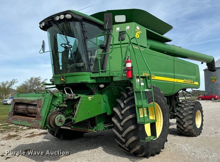 2006 John Deere 9760 STS RWA combine - EJ0389