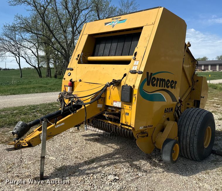 2006 Vermeer 605M round baler - EJ2691