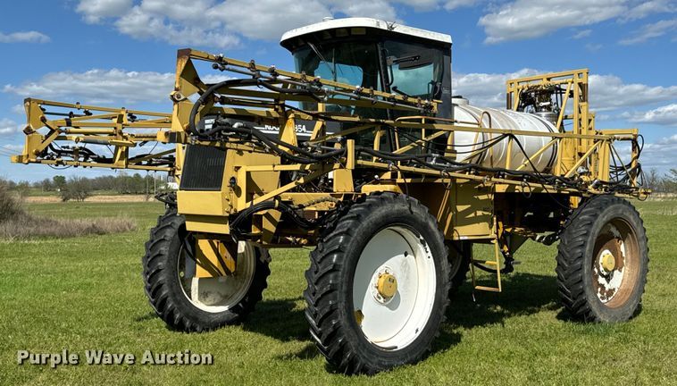 1997 Ag-Chem RoGator 854 sprayer - ND9221
