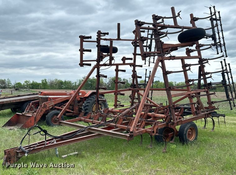 Bush Hog 23G field cultivator - ND9271