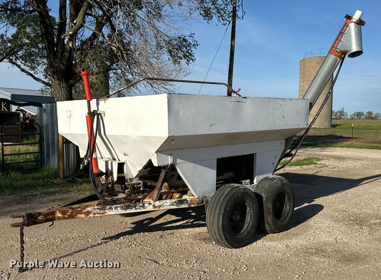 Fertilizer tender - NH9188