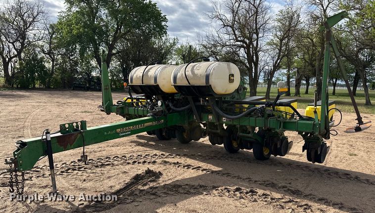John Deere 1760 Conservation planter - OI9076