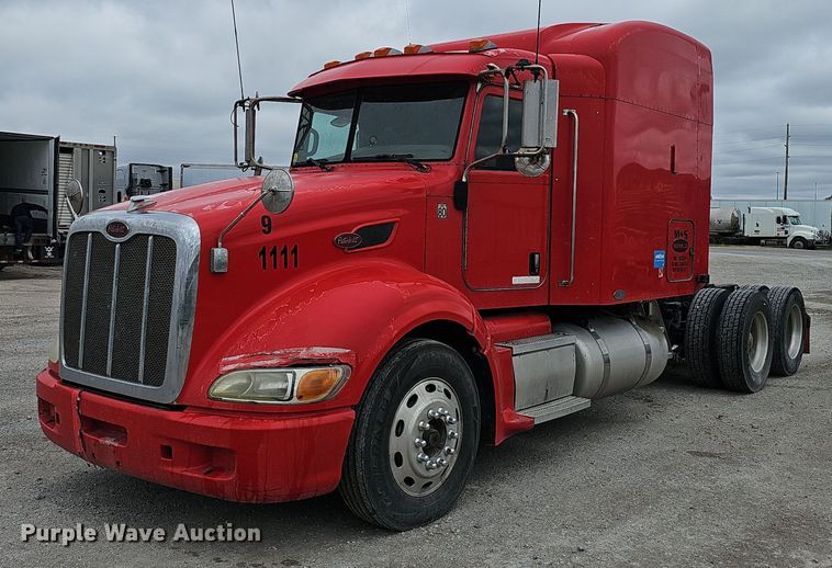 2008 Peterbilt 386 semi truck - DP0836