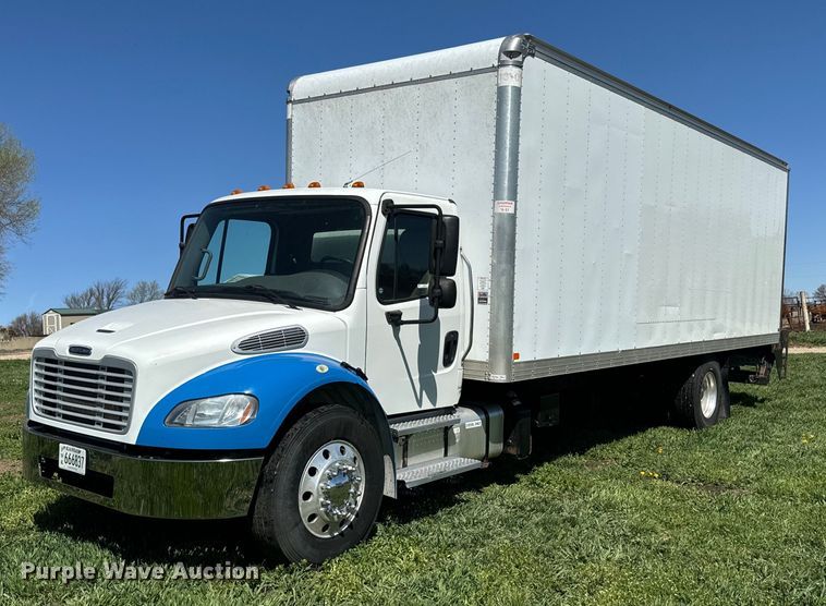 2018 Freightliner  Business Class M2 box truck - EH5430