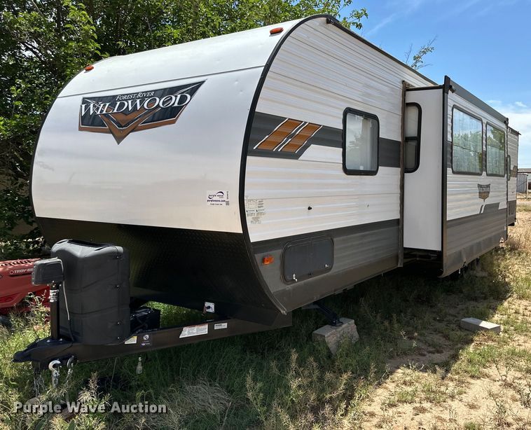2021 Forrest River Wildwood camper - DG4415