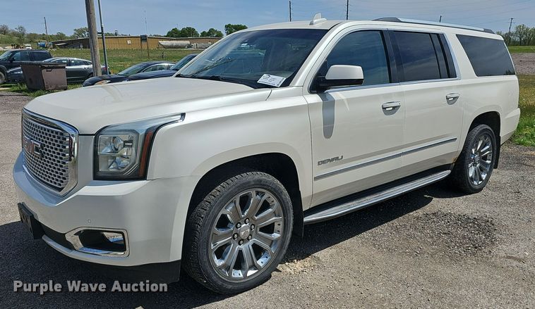 2015 GMC Yukon Denali XL SUV - DM1636