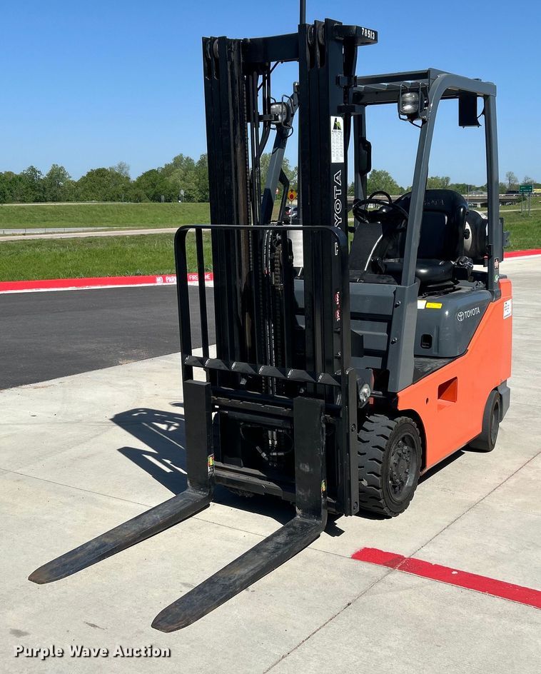 Toyota 8FGCSU20 forklift - DO1099