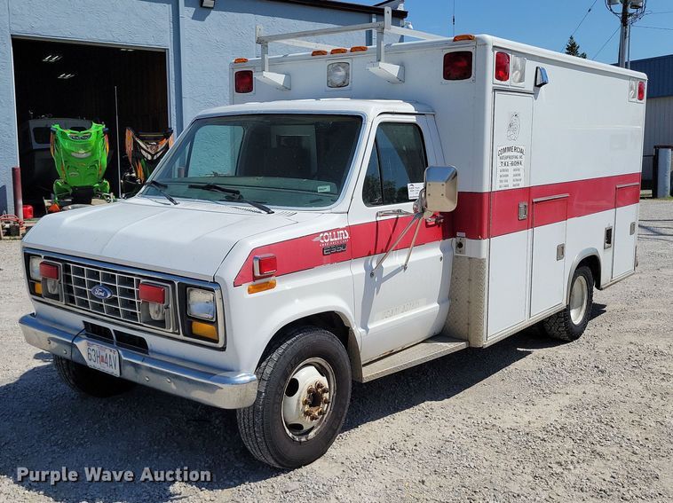 1991 Ford E350 ambulance - DP1418