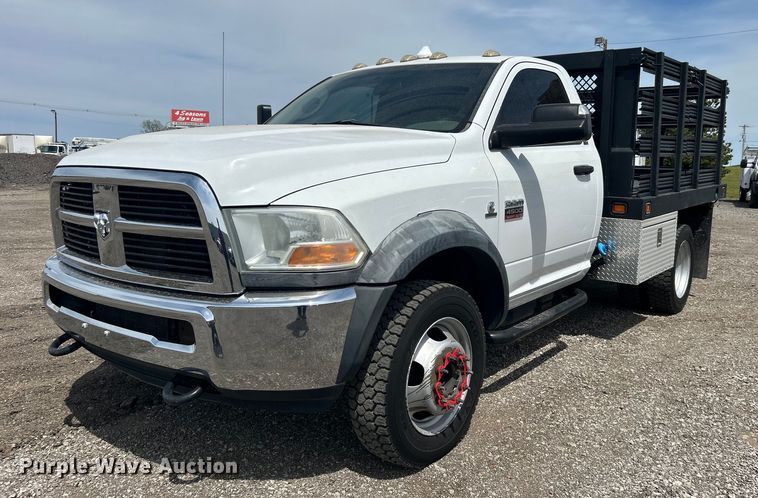 2011 Dodge Ram 4500HD flatbed truck - EG1493