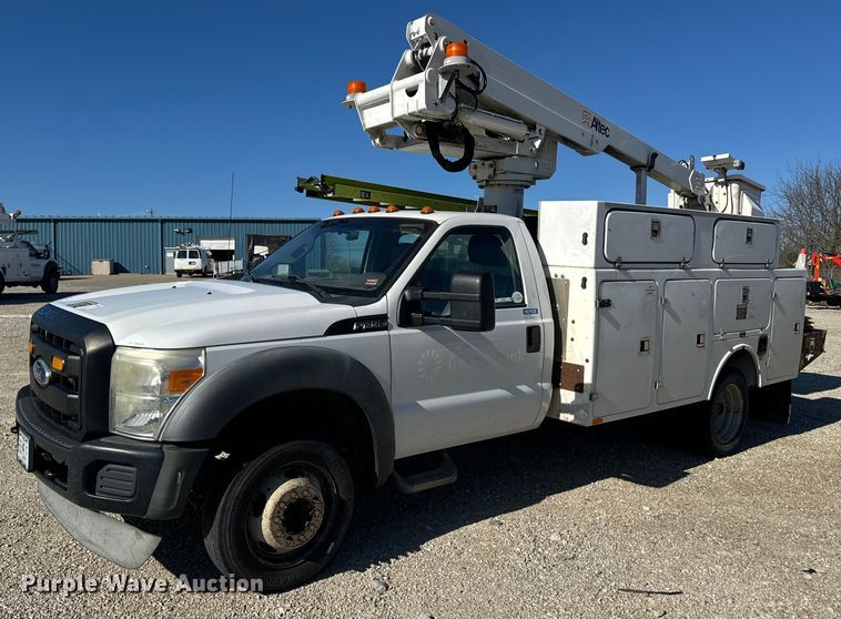 2011 Ford F450 Super Duty XL bucket truck - EH6653