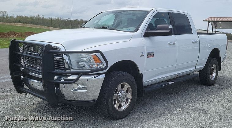 2010 Dodge Ram 2500HD Crew Cab pickup truck - EJ7923
