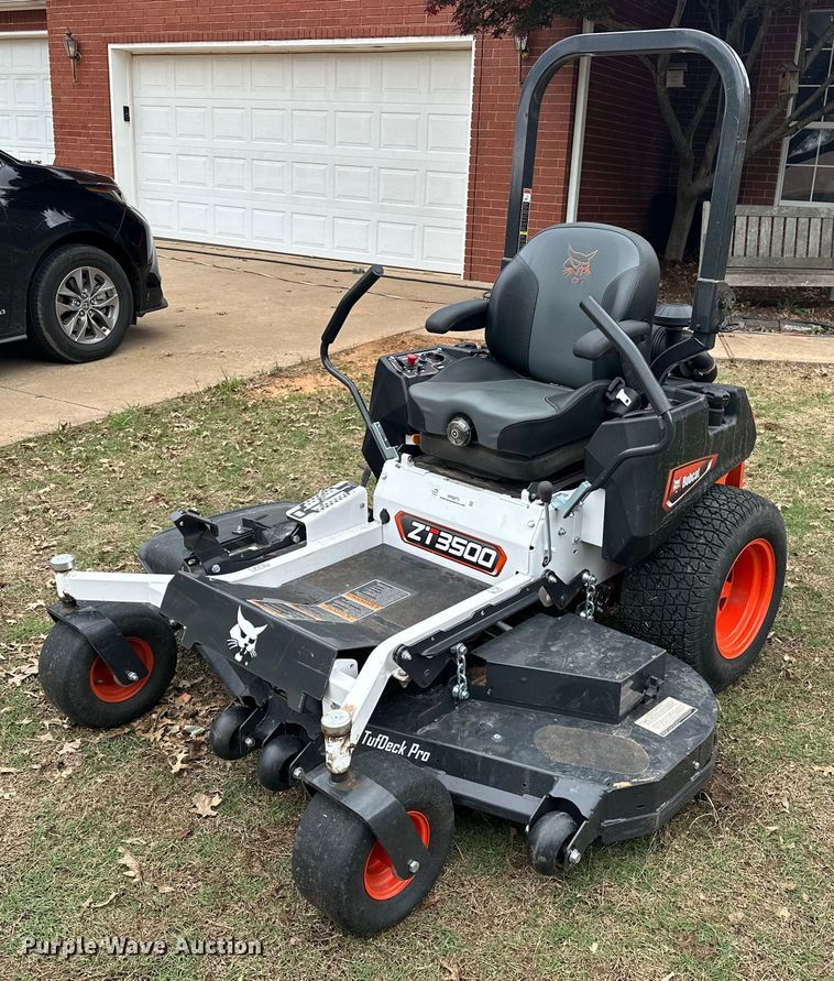 2023 Bobcat  ZT3500 ZTR lawn mower - NR9873