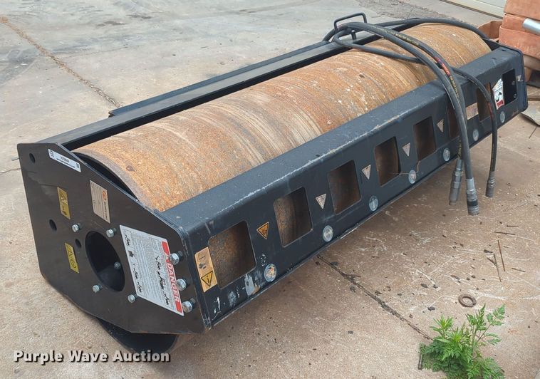 2022 Mower King SSVR72 skid steer roller - NZ9644