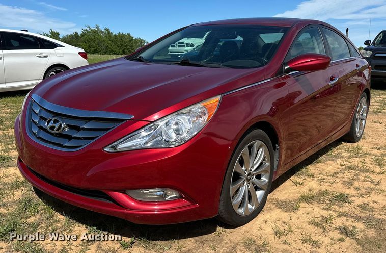 2011 Hyundai  Sonata  - OM9494