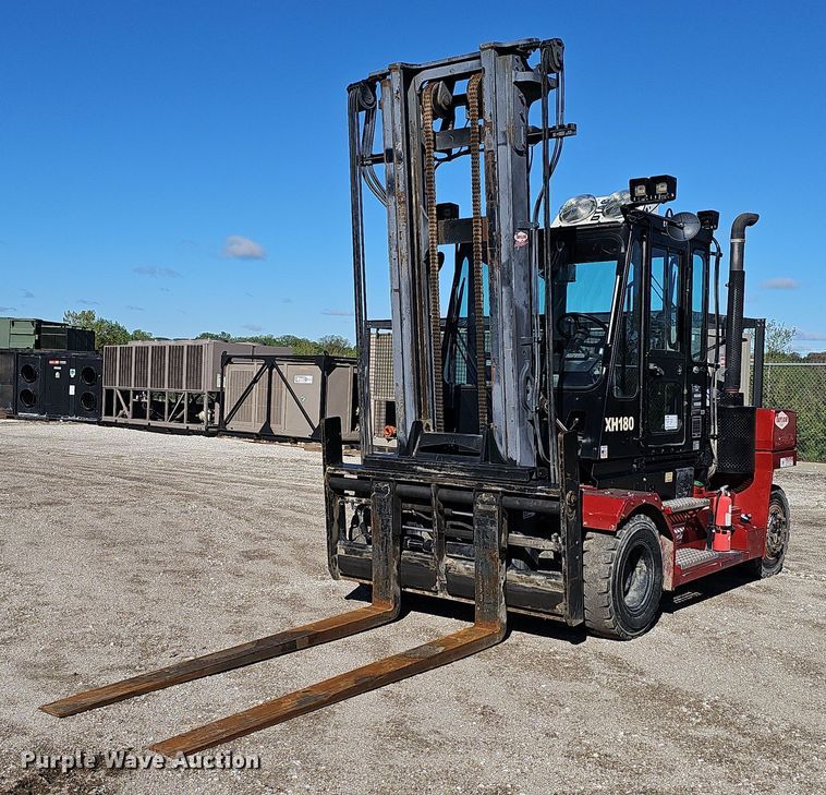 2015 Taylor XH180 forklift - DP0860