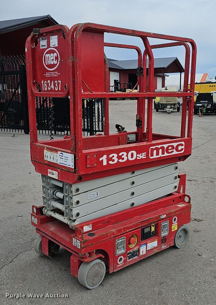 2017 MEC 1330SE scissor lift - DP0870