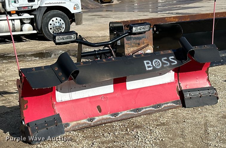 2017 Boss snow plow - DQ0762