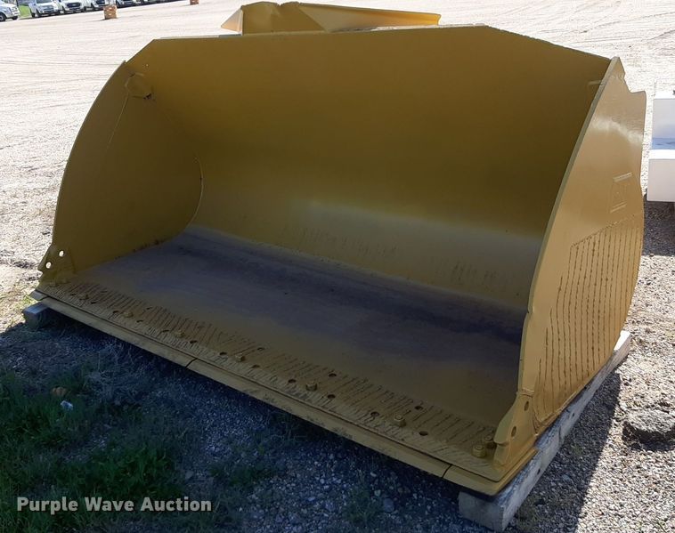 Caterpillar 938 wheel loader bucket - DQ6973